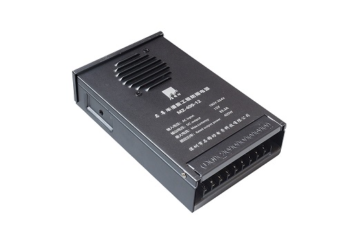 半灌膠電源有哪些優(yōu)勢？